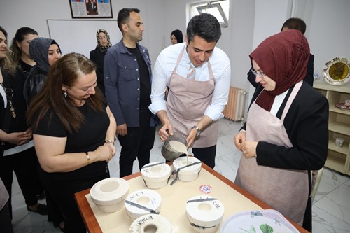 ​​​​​​​Seramik Atölyesi Açılışı ve Deriden Aksesuar Ürünleri Üretimi Kursu Ziyareti
